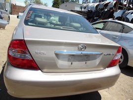 2004 TOYOTA CAMRY XLE GOLD 2.4L AT Z18168